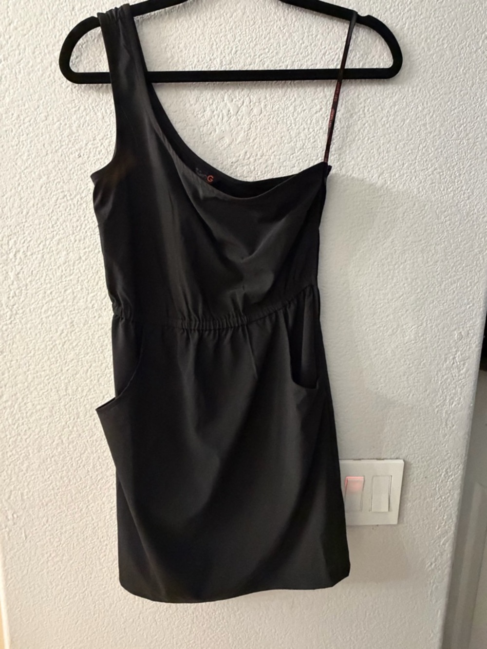 G by Guess Black One-Shoulder Pocket Dress